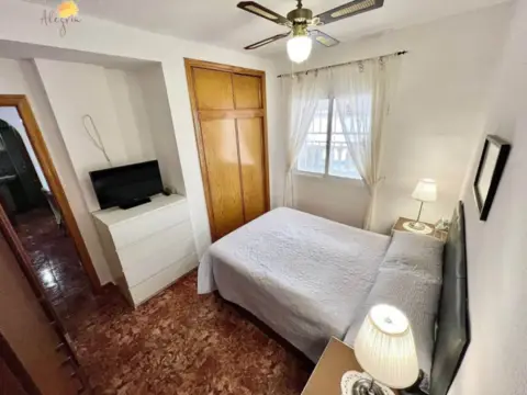 Habitación en Carrer del Rogent, 49