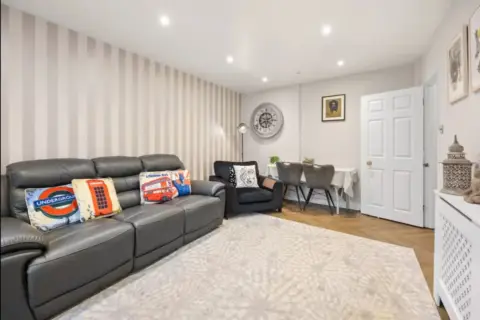 Apartamento en calle de Elvira Hidalgo, 10
