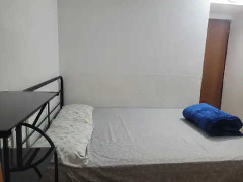 Habitación en calle del Pintor Vilar, 4