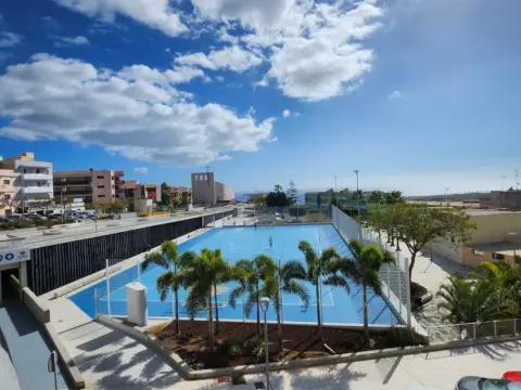 Apartamento en Avenida de la Constitución, 5