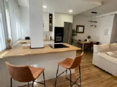 Piso en Avenida Solidaridad,  62