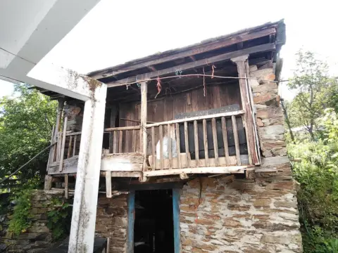 Casa pareada en calle Nueva C, 99