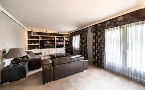 Chalet adosado en calle de Madeira, 2