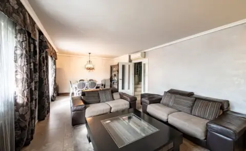 Chalet adosado en calle de Madeira, 2