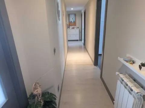 Piso en Avenida de Requejo, 1