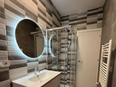 Habitación en calle del Sitio de Numancia, 12