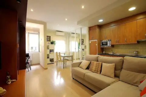 Apartamento en calle del Corazón de María, 10