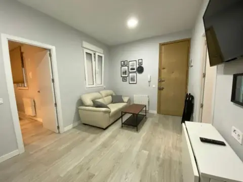 Apartamento en Avenida Alfonso X, 2