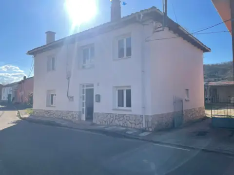 Casa rústica en calle Real, 19