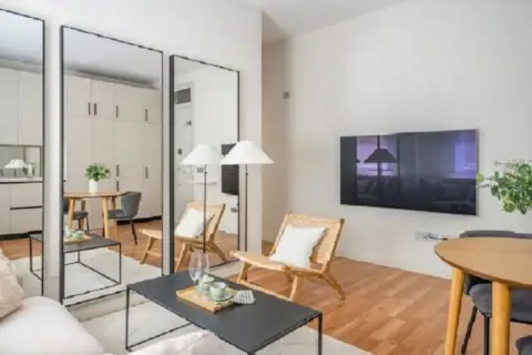 Piso en Carrer de les Camèlies, 9