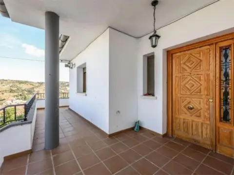 Chalet unifamiliar en calle del Almendro, 27