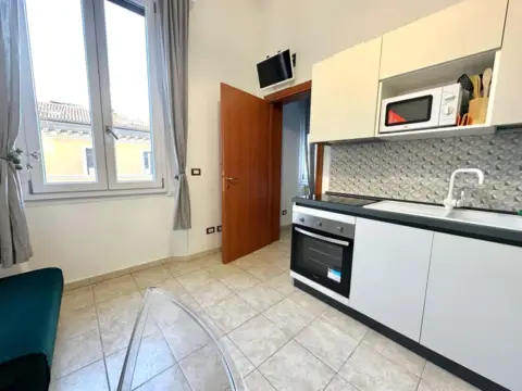 Piso en calle del Rosal, 3