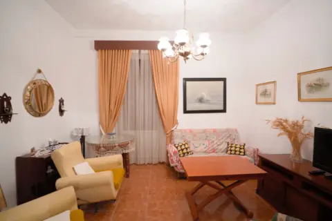 Casa adosada en calle Andalucia, 31