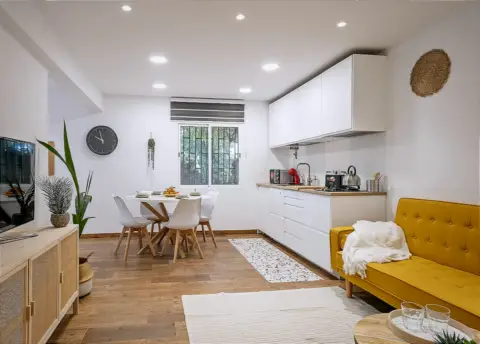Estudio en Carrer del Doctor Fleming, 7