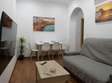 Apartamento en calle Ernestina Muñoz de Miguel Villanueva,  17