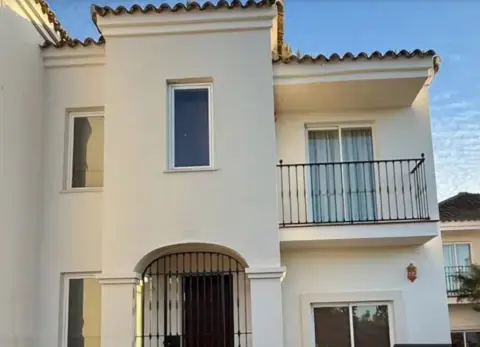 Casa adosada en La Rábita,  1