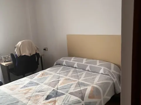 Habitación en calle de Fermín Canella, 4