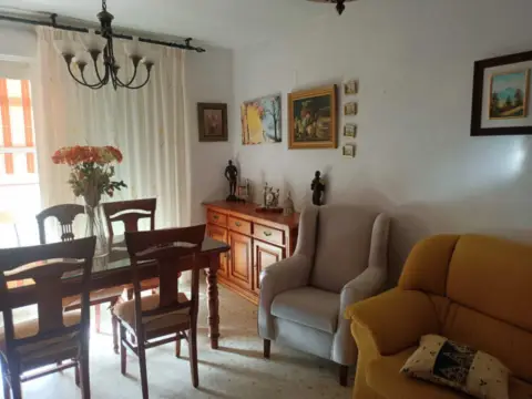 Piso en Avenida de Carolina Coronado, 2