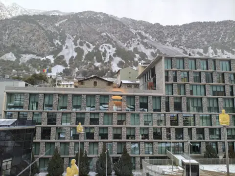 3-bedroom flat for sale in Andorra la Vella · 33 of 34