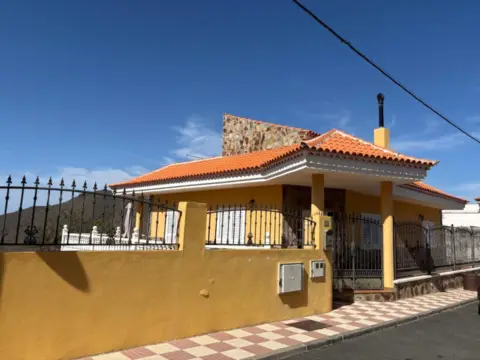 Casa rústica en calle San Isidro las Manchas, 9