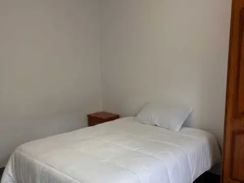 Habitación en calle Tejares, 43