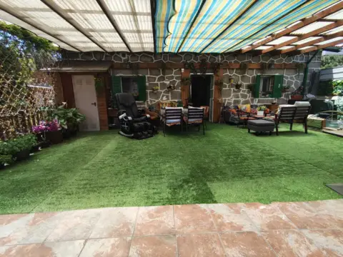 Casa pareada en Avenida de Juan Carlos I, 19