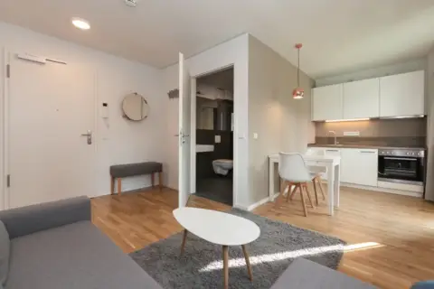 Apartamento en calle de Almería, 6