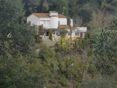 Chalet rústico en Carretera de Santa María de Trassierra, 85