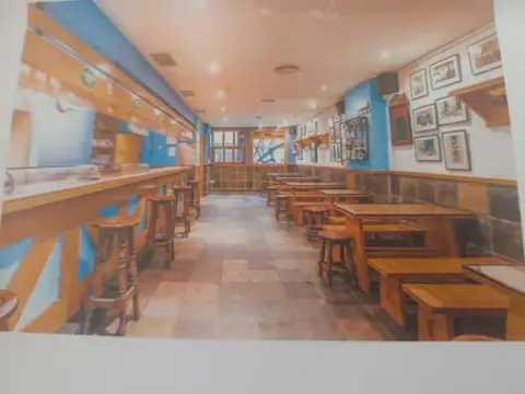 Local comercial en calle del Señorío de Echálaz, 8
