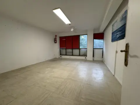 Oficina en calle Deskarga, 18