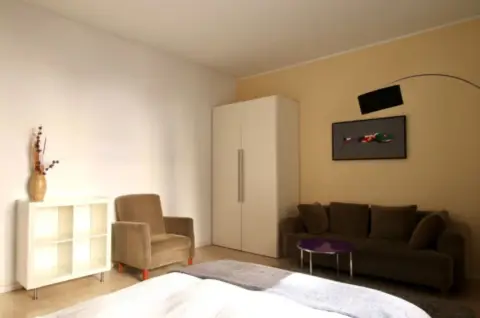 Apartamento en calle de Sagunto, 2