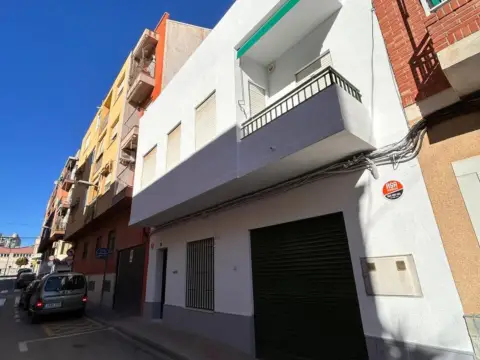 Casa adosada en calle de Mallorca, 8