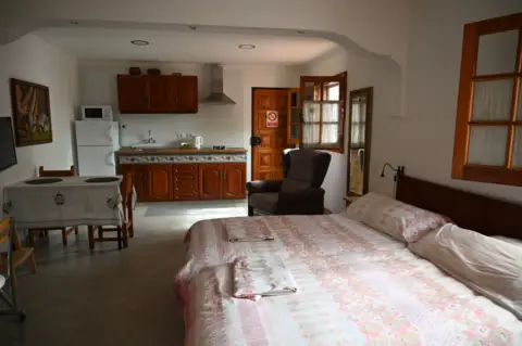 Estudio en Camino a los Olivos, 129