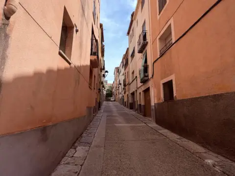 Casa pareada en Carrer d'Hermenegild Pelleja, 11