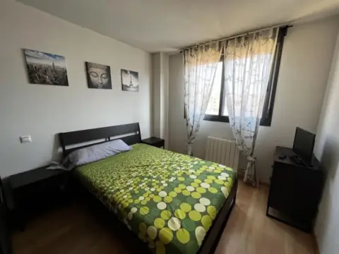 Piso en calle de la Salvia, 1