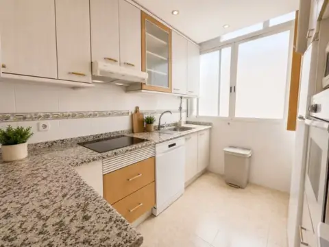 Apartamento en calle de Ramón Fernández Guisasola, 26