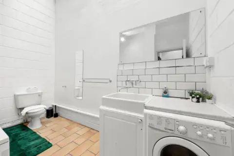 Apartamento en calle de Salvador de Madariaga, 18