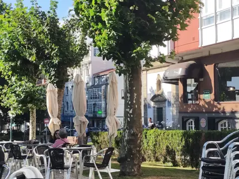 Piso en Avenida de Esteiro, 18
