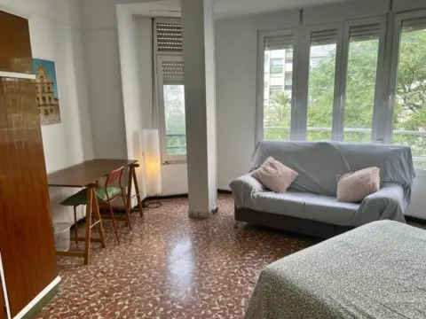 Habitación en Carrer de Maties Perelló, 60