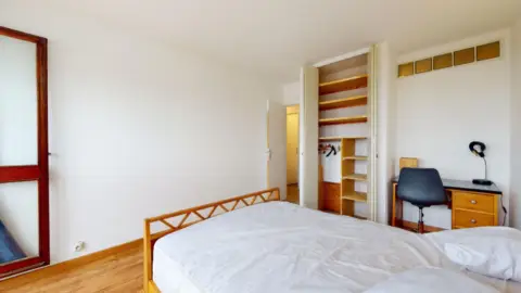 Habitación en calle del Jazmín, 26