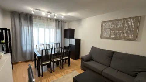 Piso en calle de Torrecerredo, 35