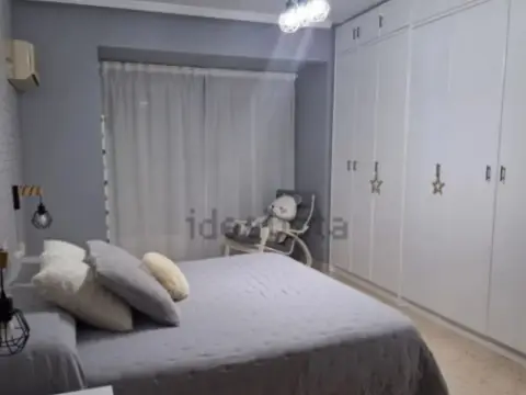 Piso en calle de Federico Martín Bahamontes, 17