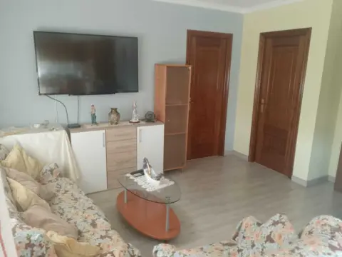 Piso en calle de Chantada, 51