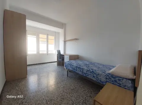 Piso en calle Pintor Picasso, 33