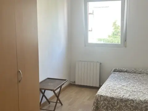 Habitación en Avenida de Santa Eugenia, 60