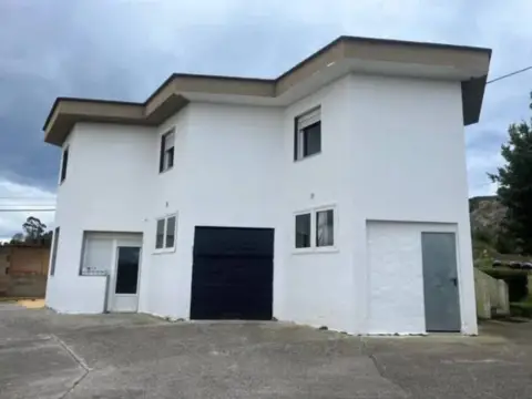 Casa unifamiliar en Avenida de Menéndez Pelayo, 35