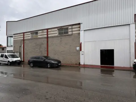 Nave comercial en calle del Río Segura, 12