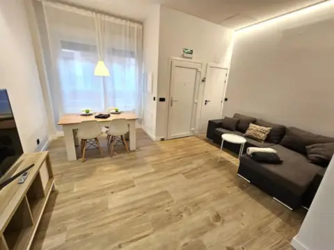 Apartamento en calle de Sangüesa, 47