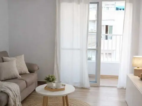 Habitación en calle de Lucía de Jesús, 1
