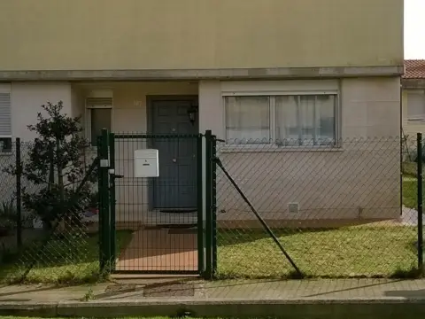 Chalet adosado en calle Luis Buñuel, 107